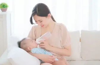 How Much Milk Does My Baby Need During The Day?